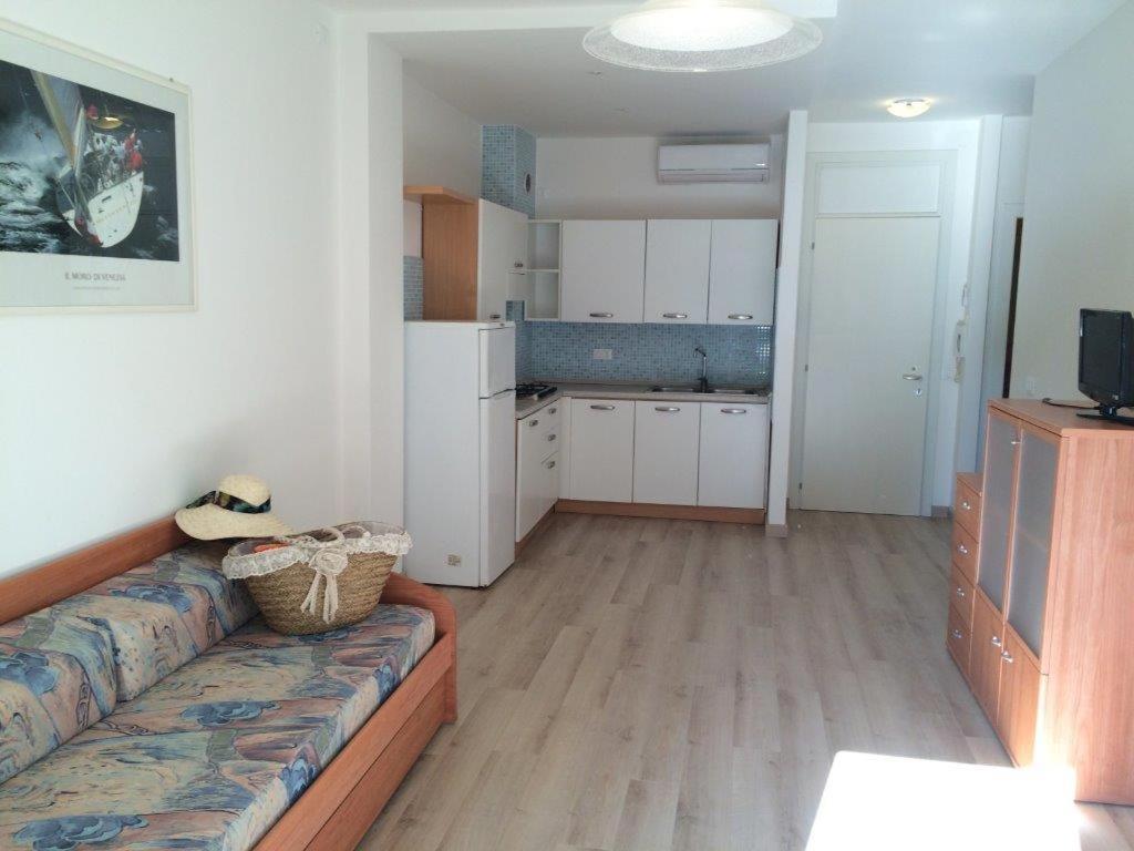 Residence Panfilo - Walterigato Apartments Solo Per Famiglie Lido di Jesolo Kültér fotó