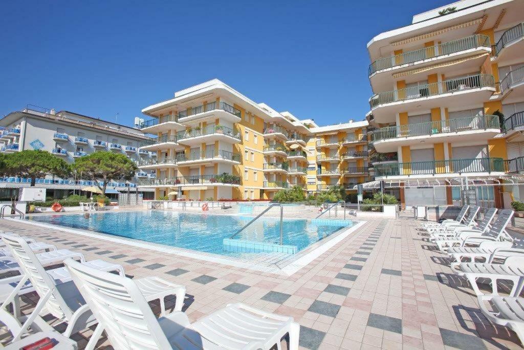 Residence Panfilo - Walterigato Apartments Solo Per Famiglie Lido di Jesolo Kültér fotó